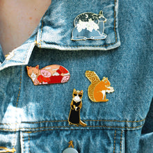Load image into Gallery viewer, Sewing squirrel enamel pin