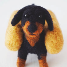 Load image into Gallery viewer, Needle felted black and tan wiener dog
